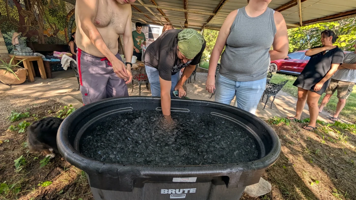 Cold Water, Warm People
